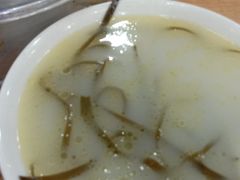 -胡成记口蘑龙眼包子(盐道街店)