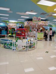 -莫莉幻想儿童乐园(哈尔滨王府井店)