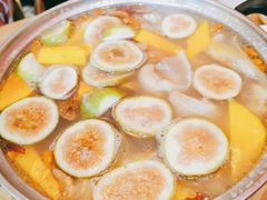 无花果木瓜鸡煲-芳村榕树头叹佬鸡煲(体育西店)