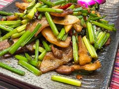 -香巴拉云南餐厅(华莱坞店)