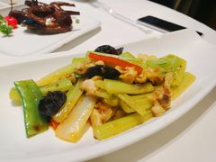 -万龙洲海鲜(大兴绿地缤纷城店)