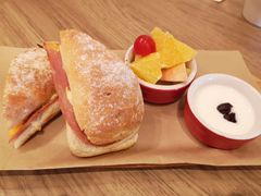 -必胜客(欧亚卖场店)