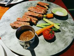 澳洲m6和牛西冷-鹿萤季·营地小馆(皇后公园店)