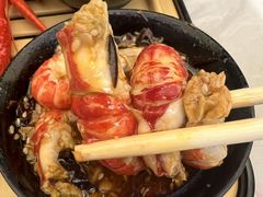 -肥肥虾庄·金牌油焖大虾(汉街SKP店)