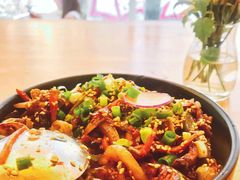 红烧牛肉饭-威克特披萨汉堡