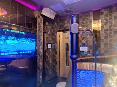 -K+全国连锁KTV(绿地缤纷天地店)