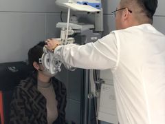 -翰佐蔡司小乐圆·依视路星趣控·暴龙眼镜折扣店