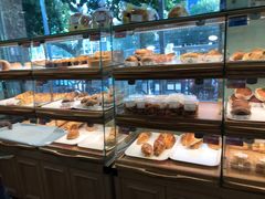 面包甜点陈列柜-新侨三宝乐面包店(崇文门店)