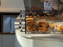 -VERIE BAKEHOUSE
