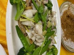 碧绿骨香鲈鱼-肥姐美食(同福中路店)