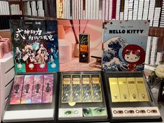 -4iNLOOK美瞳店(中山公园龙之梦店)