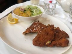 炸鸡排-中央咖啡馆