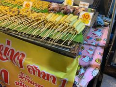 -席娜卡琳火车铁道夜市