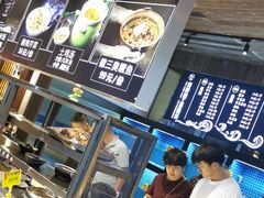 自助取餐区-徽三说·土徽菜·中国徽菜连锁品牌(一中店)