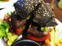 -拉亚汉堡经典餐厅(商城路店)