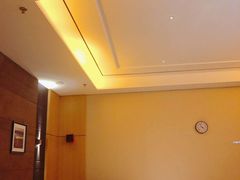 -金色印象·4K影院式足体养生(杨家坪西郊店)