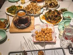 -嗨辣小聚·盘锦河蟹·海鲜烧烤龙虾(盘锦十年好店)