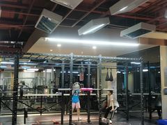 -奇迹健身金茂汇店