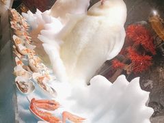 -雍容荟帝王蟹活龙虾展台自助(IFS黑金店)