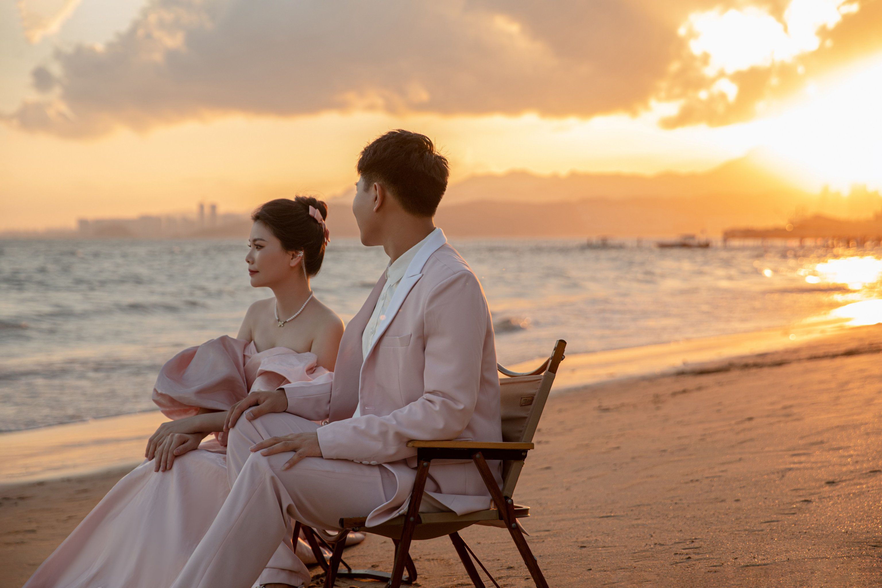 浪漫海边夕阳主题婚纱照9595