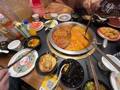 -沸炉重庆老火锅(军事博物馆店)