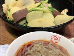 -万记麻辣烫国展总店