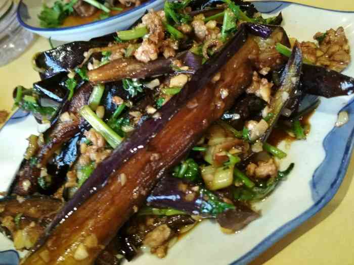 尚膳食府-"家里聚会选择了这里,服务超级好,不过不得.