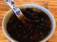 黑白凉粉-柳石居柳州螺蛳粉(万达店)