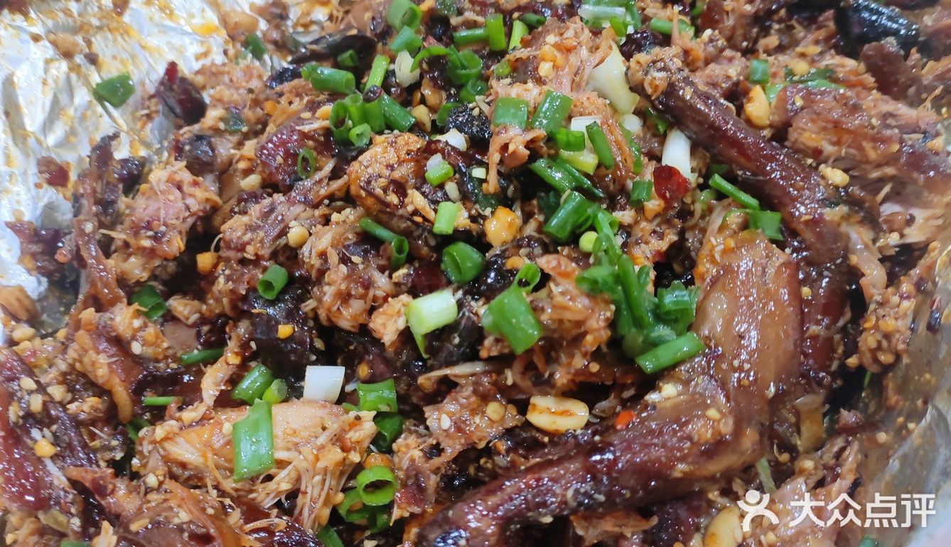 老牌子，真心就是巴适，看看十点过十一点过这个排队状况