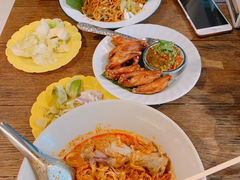 -Ongtong Khaosoi Ari Branch