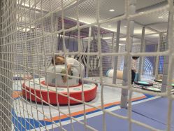 -嗨贝天地亲子乐园 · 生日派对·VR对战(万象城店)