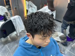 -米可造型烫发染发