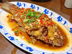 香煎鲫鱼-八碗湘长沙市井菜(坡子街店)