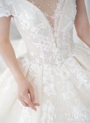 -艺憬婚纱礼服·造型(二七万达店)