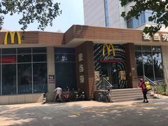 -麦当劳(南京路2店)