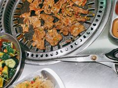 -马路牙子烧烤音乐酒馆(望京店)