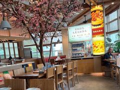 -蜜桃餐厅·伴山(湖滨商业街店)