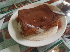 小龙凤漏奶华-小龍鳳餐室(番禺路店)