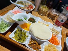 -怪噜范·老贵阳街头名小吃(汇金星力城店)