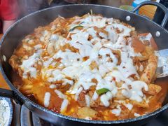 -亲昵春川鸡排(韩国美食街店)