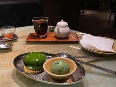 抹茶冰激凌配龙井慕斯-湖滨28中餐厅·西湖宴·杭州君悦酒店