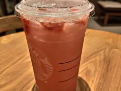 粉莓柠力生咖-星巴克(广州新粤新店)