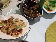 -刘姐啤酒鱼民族演艺餐厅(西街总店)