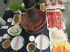 -楼外楼大刀肉传统火锅居(幸福街店)