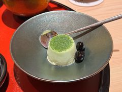 抹茶布丁配蜜黑豆-鮨鳳