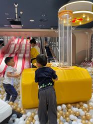 -奈尔宝家庭中心·亲子餐厅(北京东坝万达店)