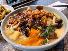 烤肉拌面-臻老板牛肉面(光华路SOHO店)