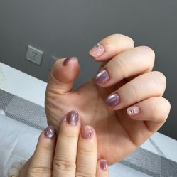 -小黑瓶美甲美睫