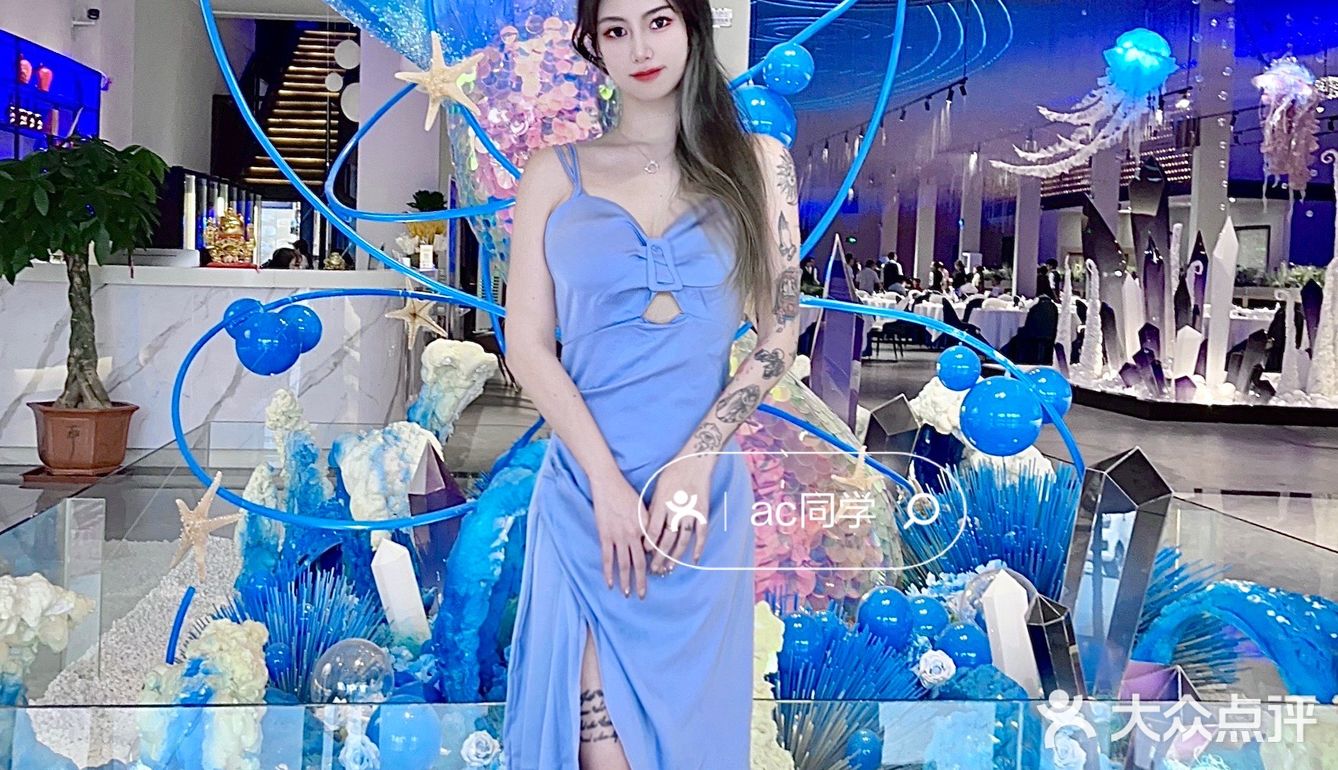 在一家🦋海洋主题餐厅吃饭是种什么体验