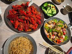-巴厘龙虾·榜首油焖大虾(音乐学院·沿江酒馆店)